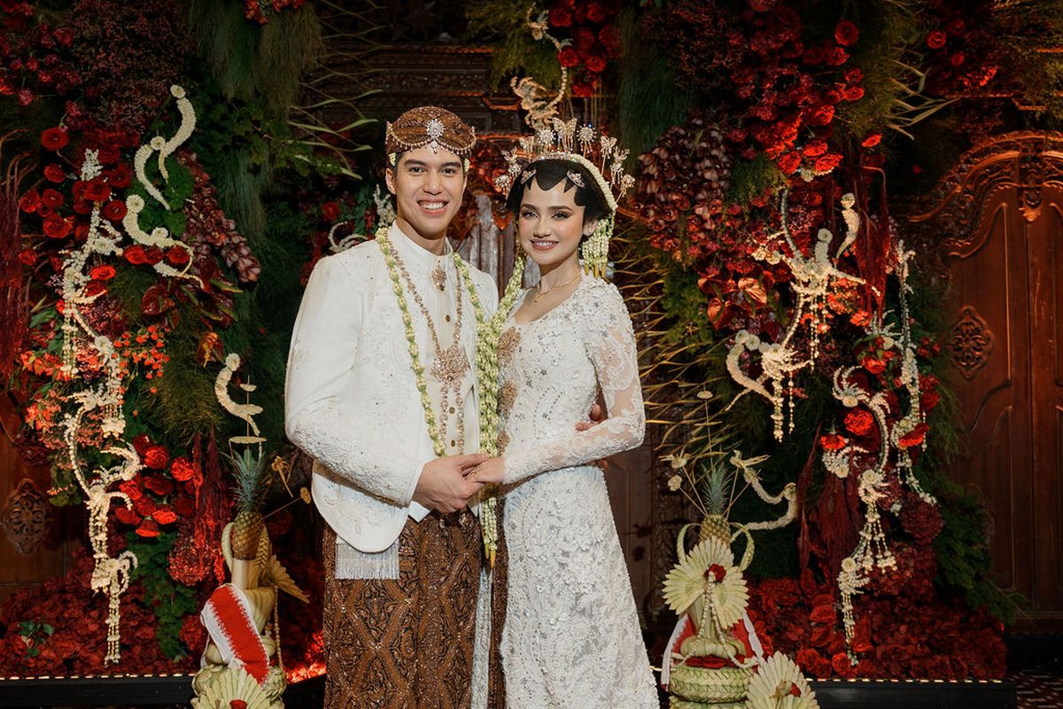 Pernikahan El Rumi dan Syifa Hadju
