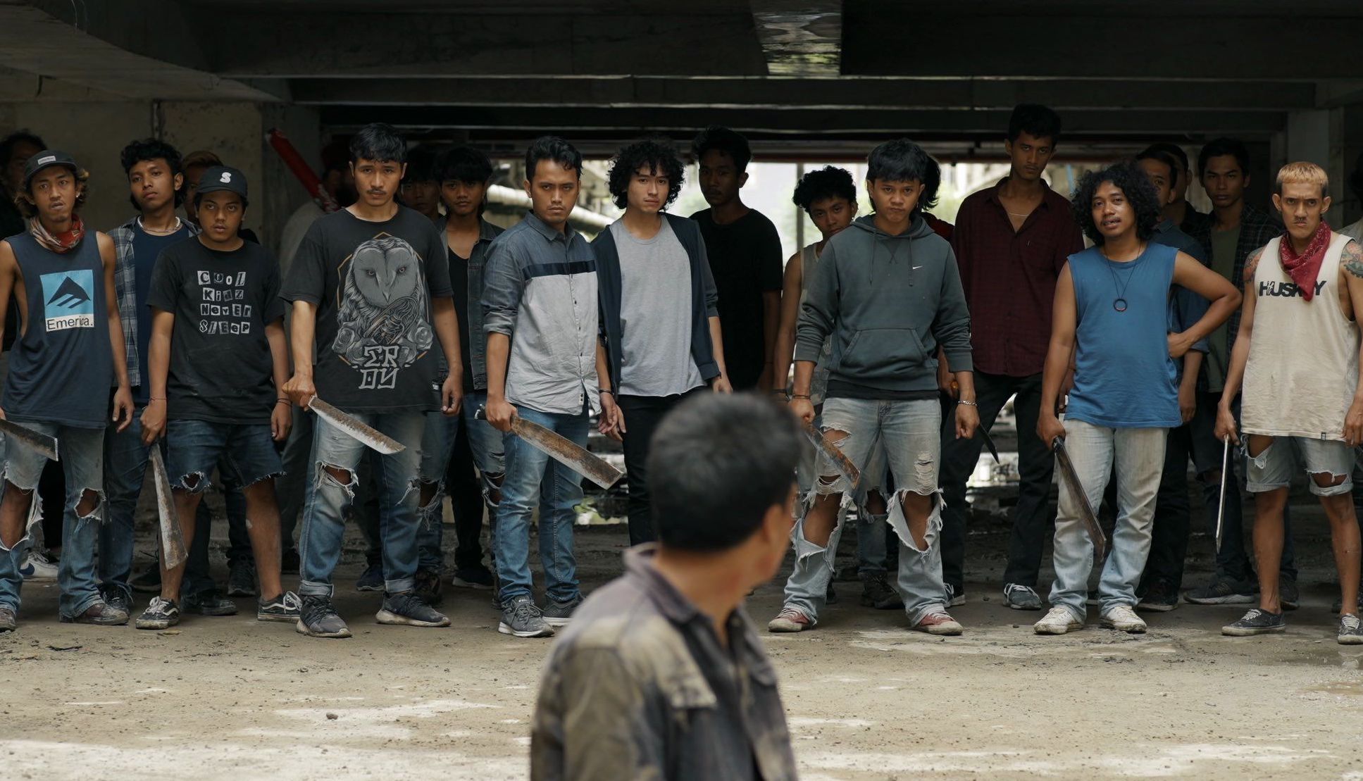 Atmosfer Gangster yang Kental dan Meyakinkan