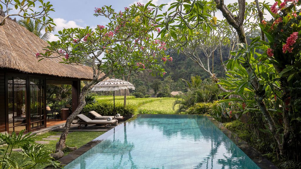 Sentuhan Budaya Bali yang Terasa Autentik