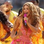 Gaya Glamor Shakira