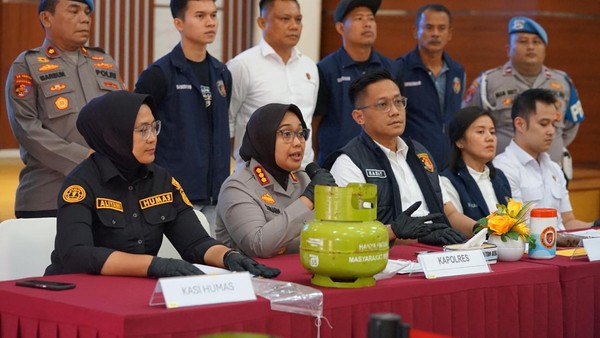 Polisi Bongkar Pengoplosan Elpiji